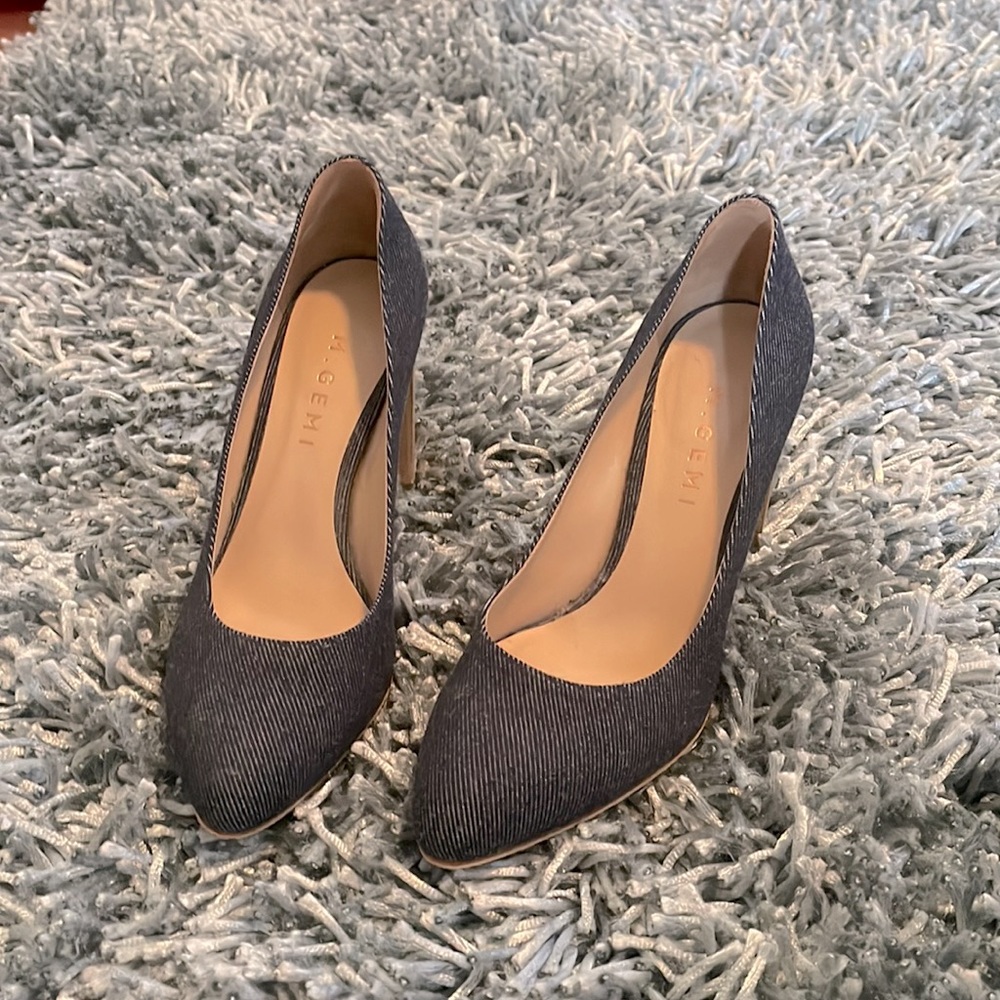 Blue Denim M Gemi heels. Hand made, rare shoe with wood heel. 37,  7